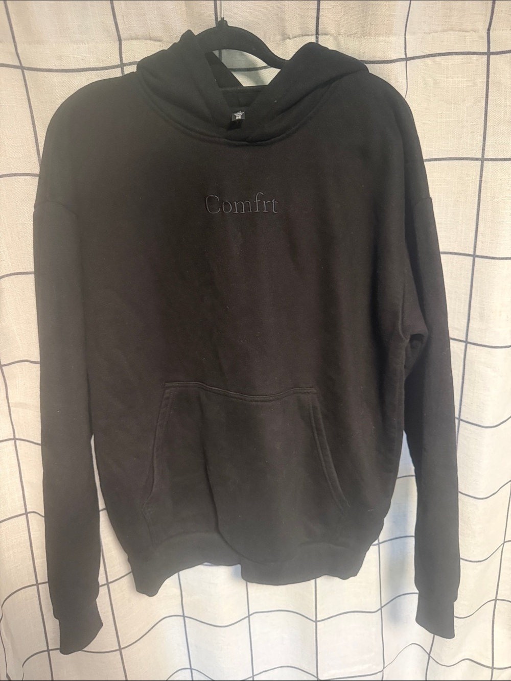 Comfrt Black Crewneck Sweater Hoodie - Unbranded